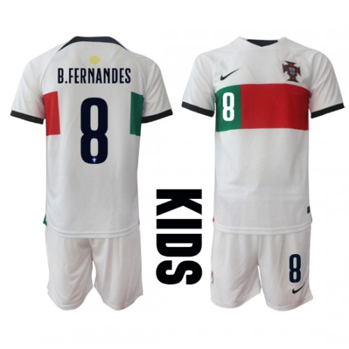 Otroški Nogometni dresi Portugalska Bruno Fernandes #8 Gostujoči SP 2022 Kratek Rokav (+ Kratke hlače)